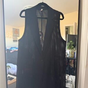 Unk Black Sleeveless Mesh Vest